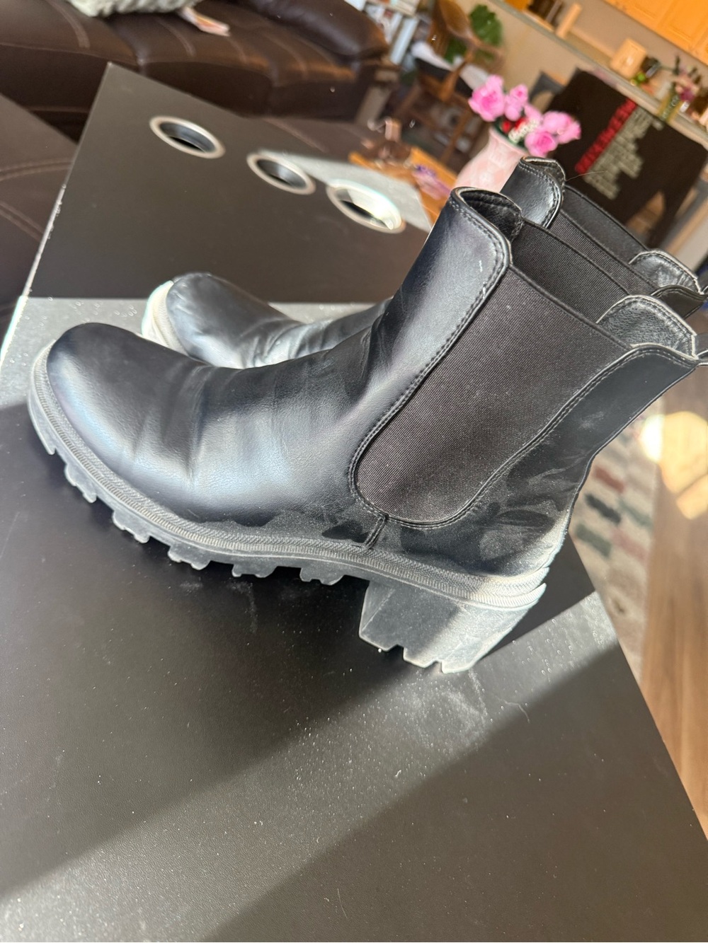 Women’s  Black Chelsea Lug Boots